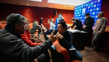 Leo Nardini encabezó una nueva firma de escrituras para 41 familias de Malvinas Argentinas