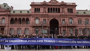 Pymes en crisis movilizan a plaza de Mayo: "Es el peor momento desde el año 2001"