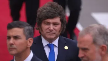 Dos de cada tres argentinos desaprueban la gestión de Milei y votarían por un cambio