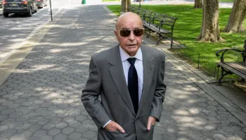 De Menem a Milei: cómo Joe Lewis sobrevivió a todos los gobiernos y mantuvo Lago Escondido