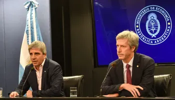 Denuncian a Caputo y Bausili por el destino de 4 billones de pesos del Tesoro