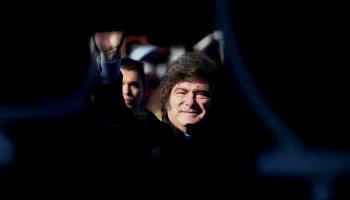 La crisis económica arrastra la imagen de Milei, que ya roza el 57 por ciento de rechazo