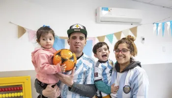 Los afectos nos salvan, pero el dinero sigue siendo el principal motor de la infelicidad