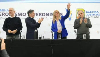 Verónica Magario cuestionó al Gobierno de Milei: “Es este modelo el que no funciona”