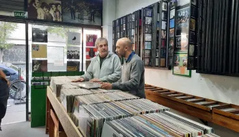 El regreso del CD y el vinilo: “Los jóvenes son los que más consumen el formato físico"