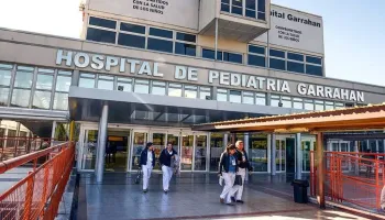 El hospital Garrahan bajo la lupa: recortes, bonos y contratos que generan dudas
