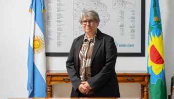 Denuncian persecución laboral en una escuela de Lanús ante el silencio de la DGCyE