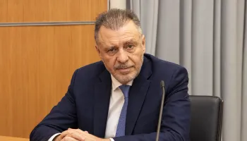Los dueños de Prof Seguros negocian su ingreso a Providencia, de Cristóbal López