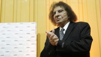 Doctor Dolina: la Universidad de Buenos Aires de pie para el Honoris Causa al "Negro"