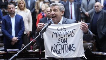 Juan Carlos Giordano: "Llamamos a no confiar en este Congreso que vota contra el pueblo"