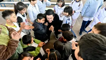 Malvinas Argentinas entregó lentes gratuitos a estudiantes de Villa de Mayo