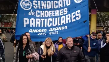 “La falta de regulación en las aplicaciones genera anarquía entre los trabajadores”