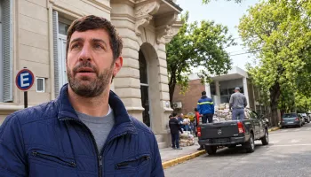Mercedes: camioneta municipal fue filmada retirando montaña de expedientes de Tribunales
