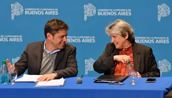 Axel Kicillof y un grosero sobreprecio en la compra de matafuegos para escuelas