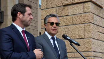 Exfuncionario de Alfredo Cornejo denunciado por violencia de género renovó su credencial del RENAR
