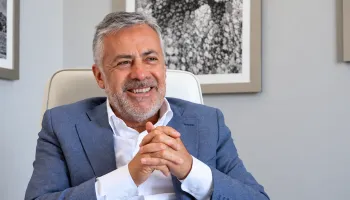 Mendoza: nuevos vuelcos cloacales ponen bajo la lupa a funcionarios de Cornejo