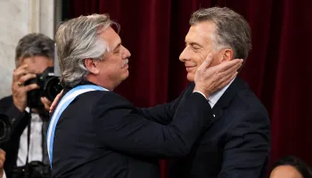 Medios públicos: auditoría expuso el descontrol de Mauricio Macri y Alberto Fernández