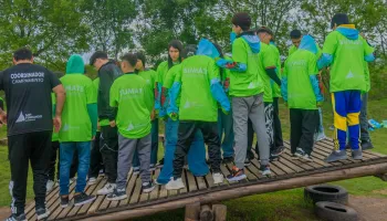 San Fernando: 140 jóvenes participaron de un campamento educativo en Carlos Keen