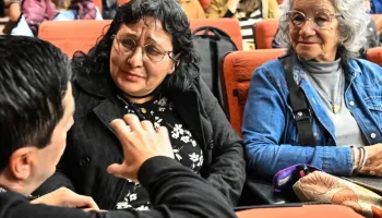 Leo Nardini entregó 58 actas: regularización de viviendas en Malvinas Argentinas
