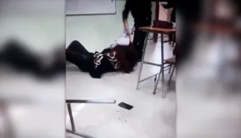 San Nicolás: tras golpiza a una docente, denuncian que pidieron borrar videos