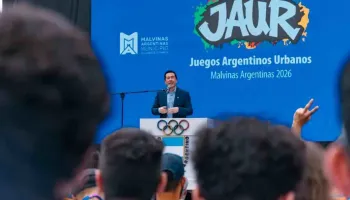 Leo Nardini inauguró los primeros Juegos Argentinos Urbanos en Malvinas Argentinas