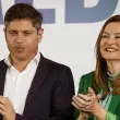 Entre polémicas sedes, Estela Díaz gastará casi 100 millones en limpiar vidrios