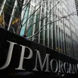 El poder oculto del JP Morgan: "Moldearon la deuda argentina con contratos secretos desde 1992"
