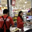 Escándalo en Abasto: Denuncian a Coto por poner en riesgo la vida de un cliente con discapacidad
