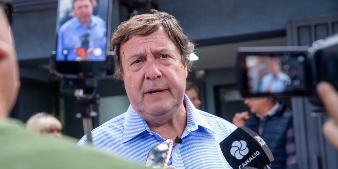 Alberto Weretilneck paga 150 millones a influencers y casi 45 millones a Olga