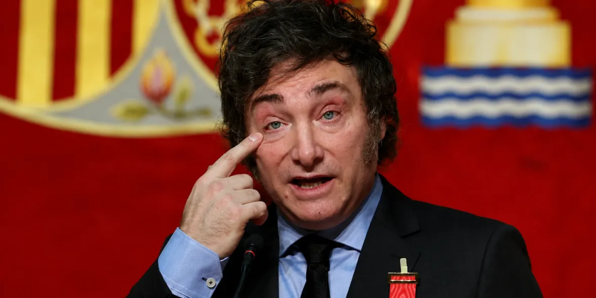 Desindexación de hecho: los links oficiales que incomodan a Javier Milei abren en blanco