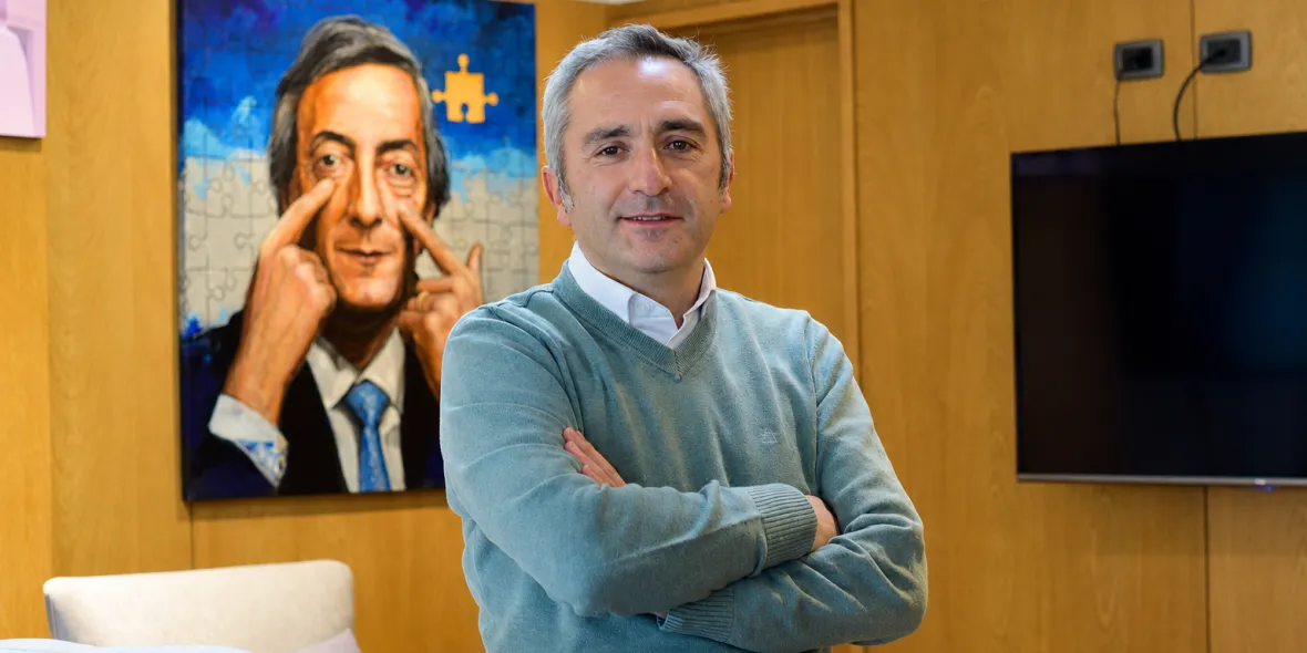 Andrés Larroque pagará 2 millones por día a un viejo amigo del poder y crecen las dudas