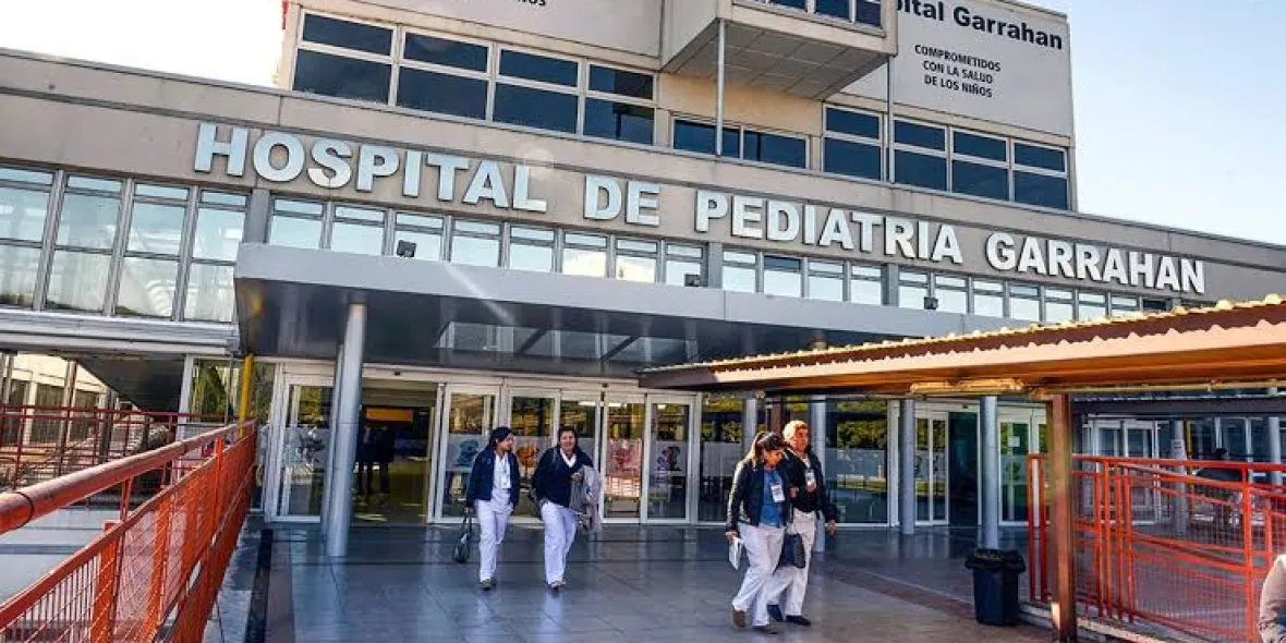 El hospital Garrahan bajo la lupa: recortes, bonos y contratos que generan dudas
