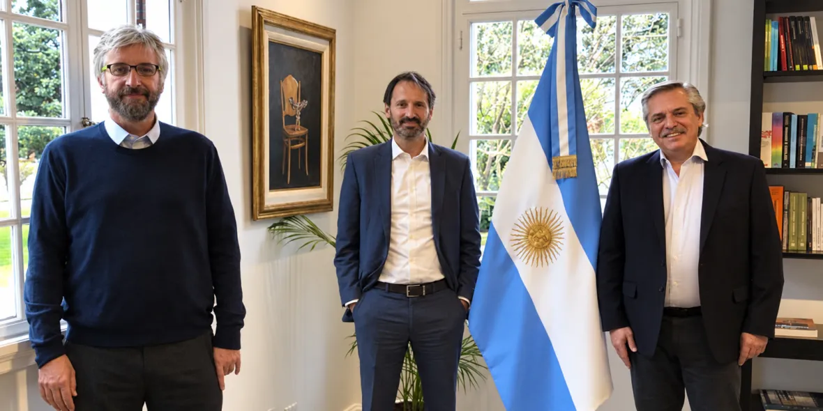 Los hallazgos de la ANMAT en el ensayo de Pfizer y el doble rol de Fernando Polack